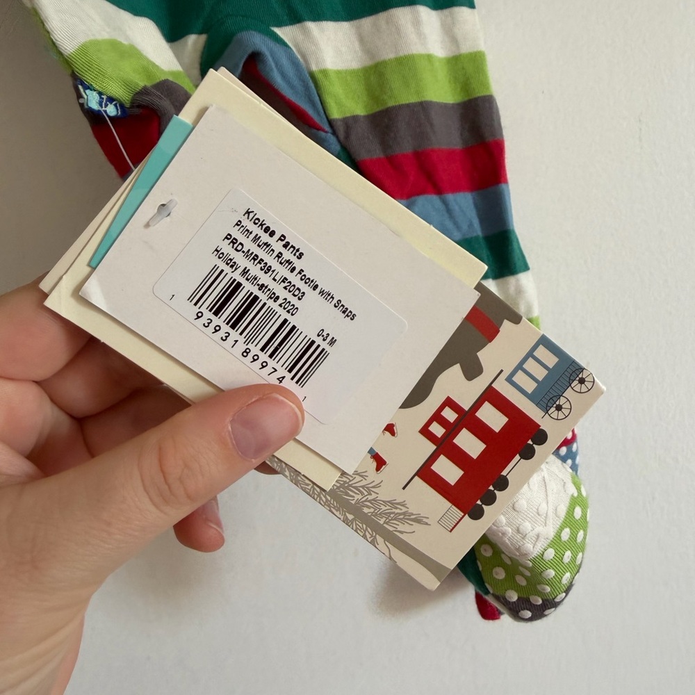 NWT KicKee Pants Stripe Print Christmas Bamboo Muffin Ruffle Footie with Snaps - Picture 5 of 7